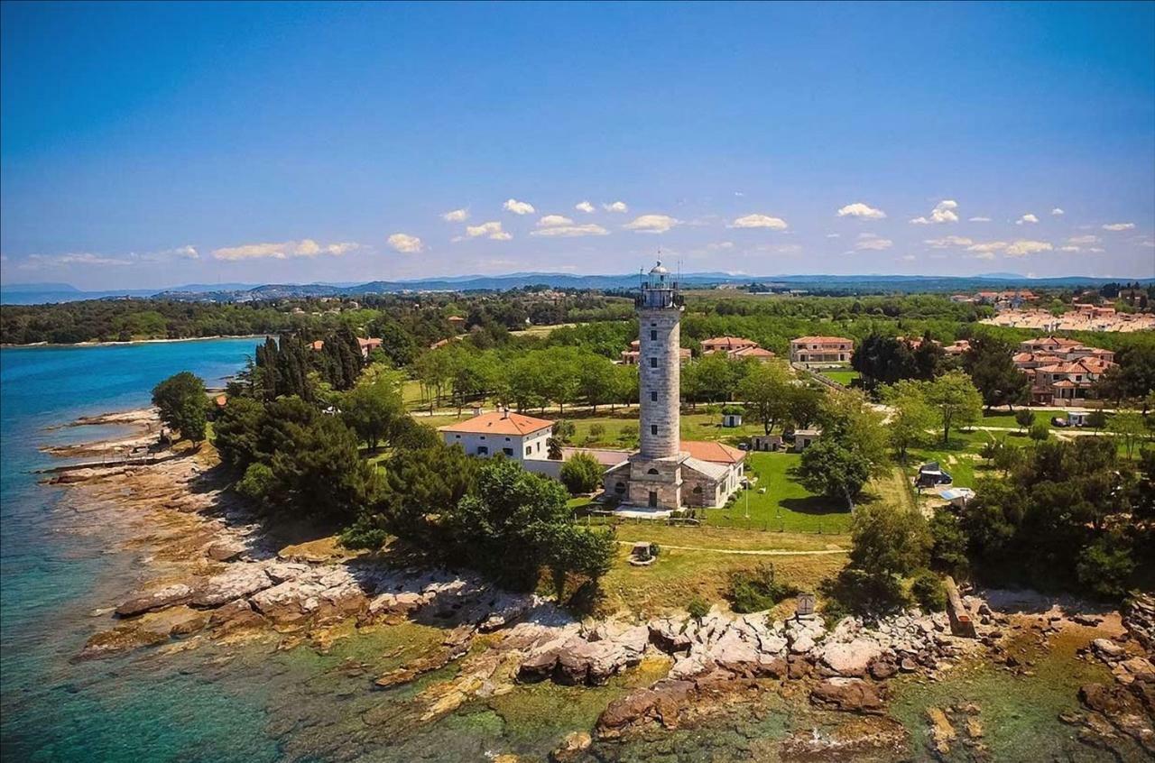 Apartman Rino Basanija Bagian luar foto